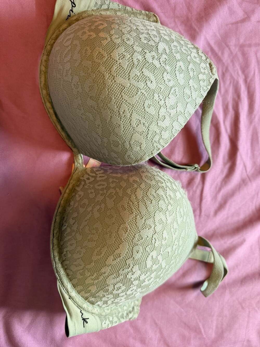 Victoria's Secret PINK Wear Everywhere Super Push Up Bra 36DD Green Lace